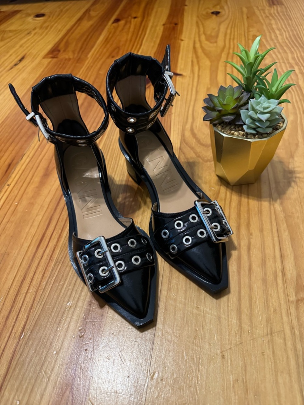 GANNI Black Chunky Buckle Open Cut Pumps Block Heel Women’s SIZE 36 EUR 6 US